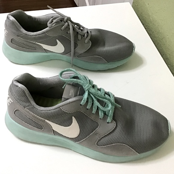 Nike Kaishi Women’s Athletic Shoes Sneakers Gray White Aqua Sports Classic Sz 9 - Picture 4 of 12